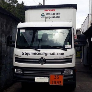 Coleta de resíduos químicos