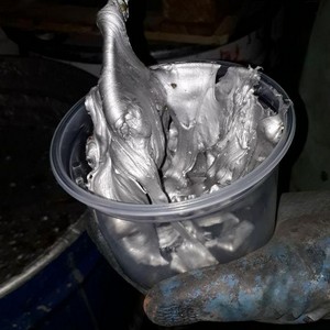 Reciclagem de tintas vencidas