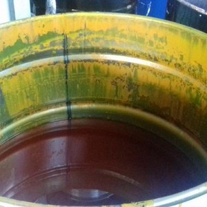 Resíduos de tintas e solventes